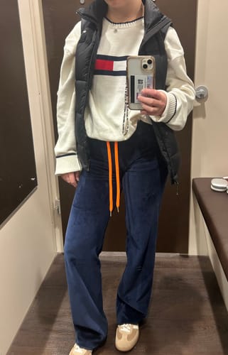 Customer photo review of Allegra Jogger Dark Navy / Neon Orange