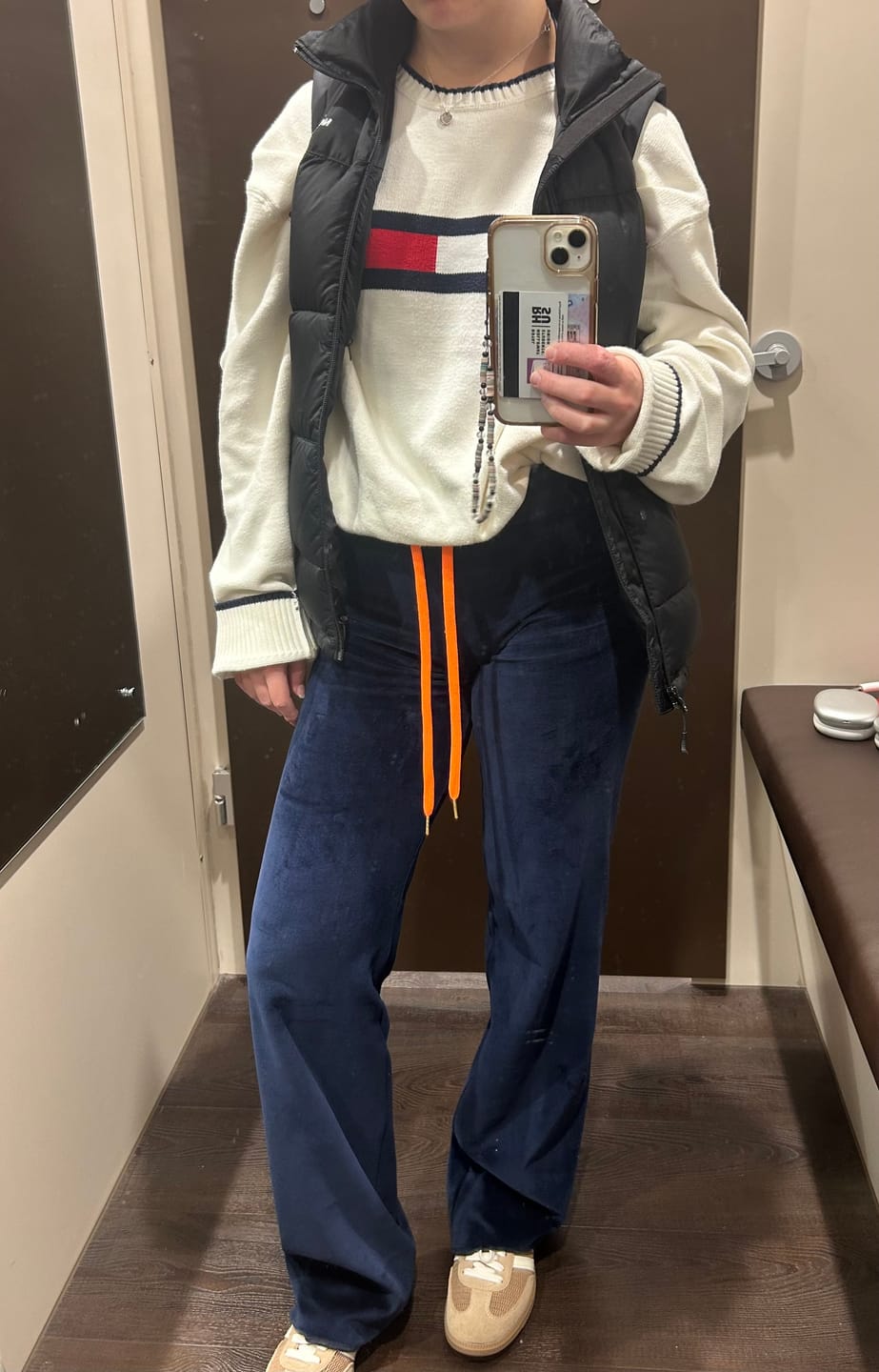 Customer photo review of Allegra Jogger Dark Navy / Neon Orange