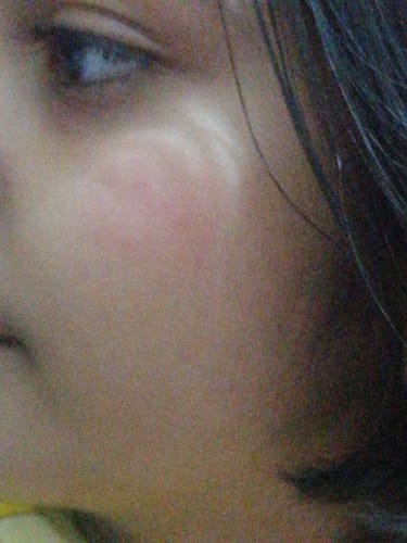 Customer photo review of Pinkish Lips 👄 & Cheek Tint - Organic Liquid stain for lips, Nourish Lips & Hydrate lips all day - Most Favourite Tint in PAK 🇵🇰