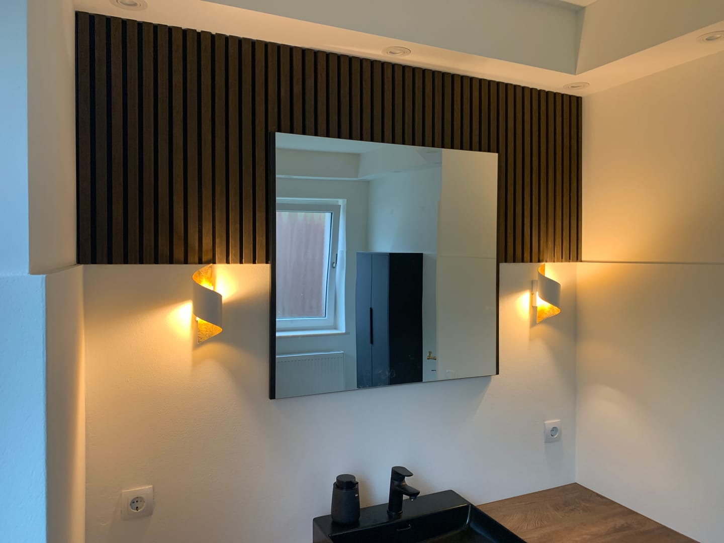 Customer photo review of Akustikpaneele Eiche Geräuchert - 240 cm x 60 cm