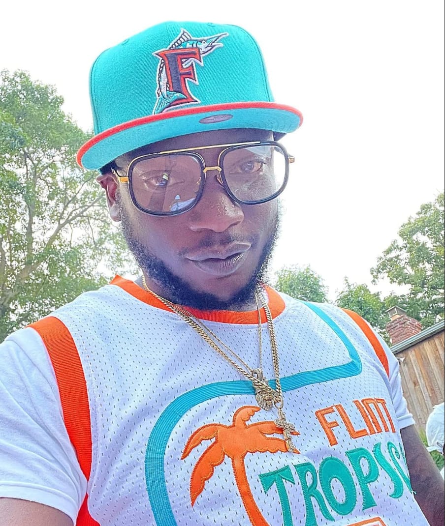 Customer photo review of Jackie Moon Flint Tropics Semi-Pro Basketball Jersey