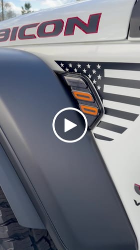 Customer video review of LED Fender Side Marker Lights DRL Dynamic Sequential Turn Signal for 18-23 Jeep Wrangler JL & Gladiator JT