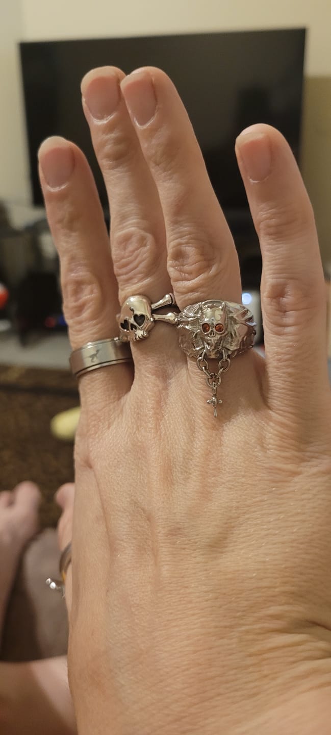 Customer photo review of DAISY THE DAYSTALKER RING