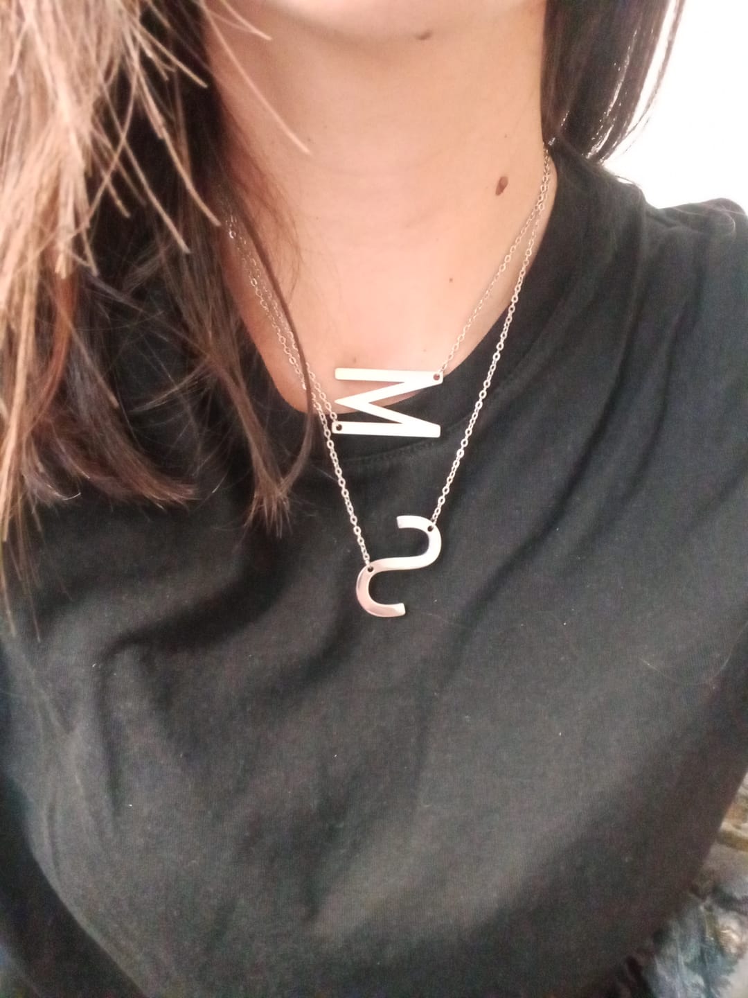 Customer photo review of Collier personnalisé Initiale (Lettre Majuscule)