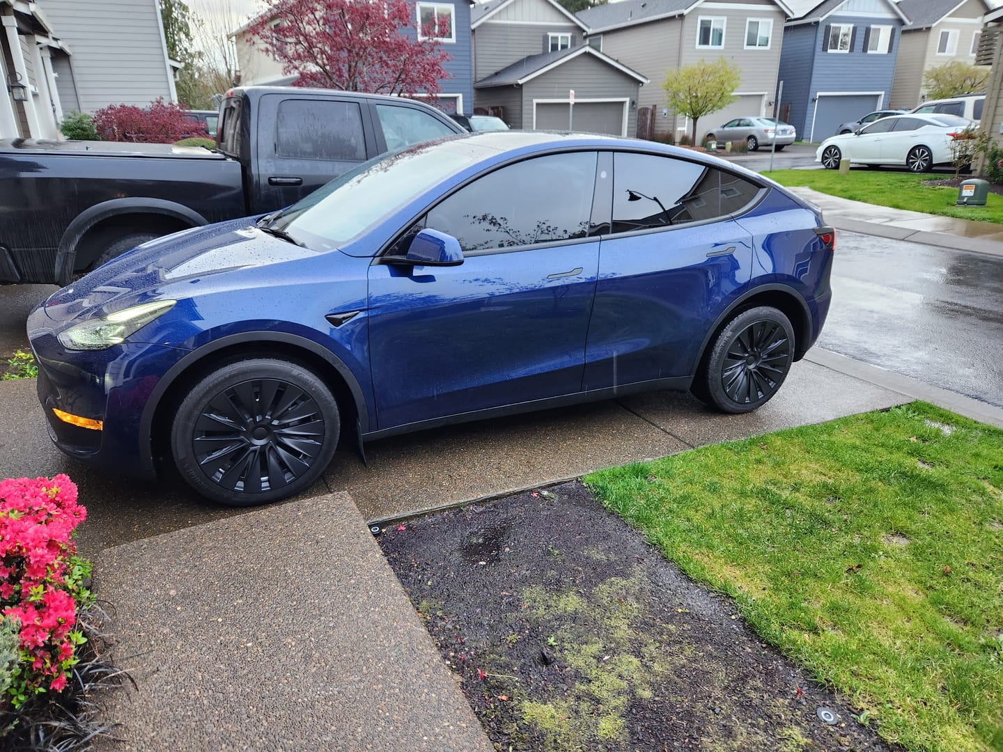 Customer photo review of TESPLUS 19'' Turbine Style Wheel Cover for Model Y