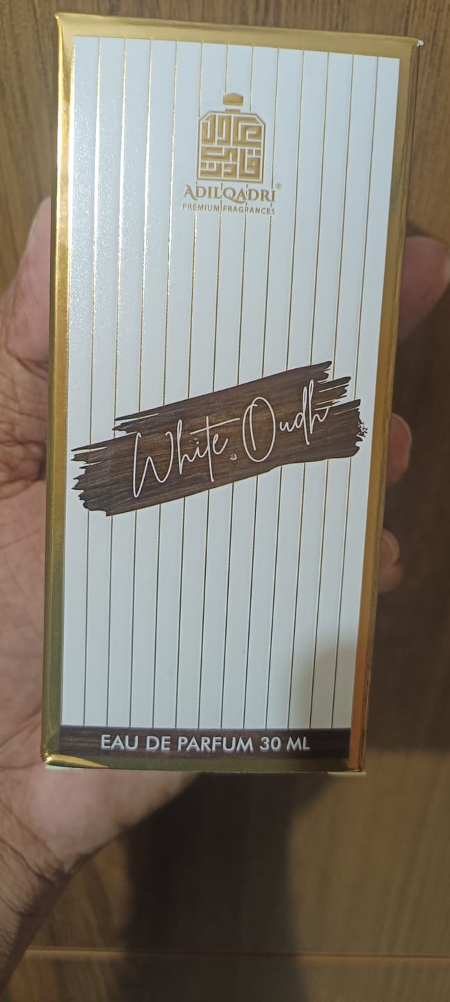Customer photo review of White Oudh Perfume Spray