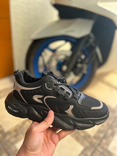 Customer photo review of Tide 4.0 Sneakers