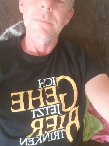 Customer photo review of ICH GEHE JETZT BIER TRINKEN Unisex T-Shirt