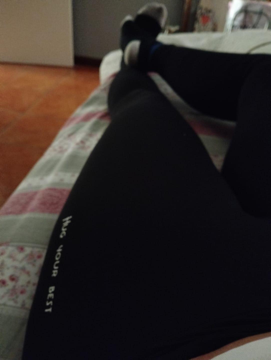 Customer photo review of LEGGINGS INTENSE BLACK