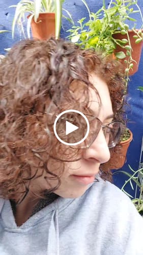 Reseña con vídeo de un cliente sobre Henna Jamila BAQ Premium (cobrizo intenso 🔥 👩🏼‍🦰)