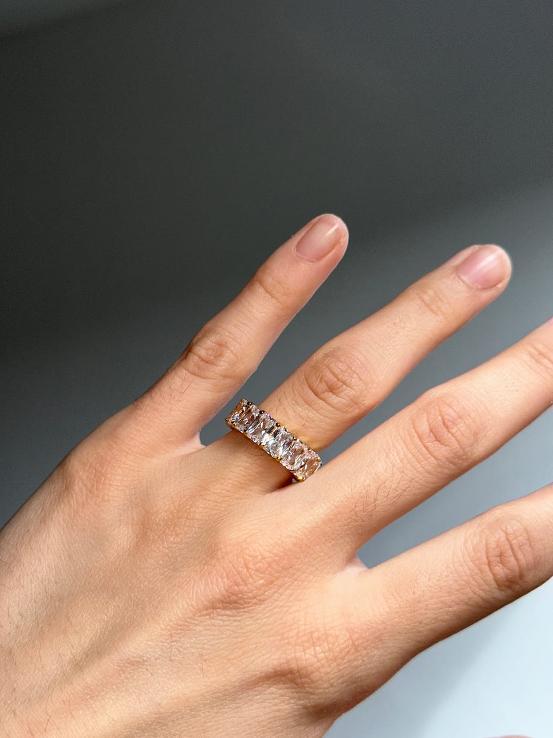 Customer photo review of Cube Stones Ring | 18K vergoldet