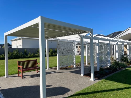 Customer photo review of Oneroa Motorised Freestanding  Louvre Roof Aluminium Pergola