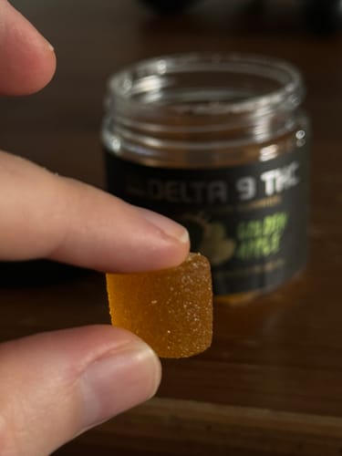 Customer photo review of 10:1 Delta 9 THC Golden Apple