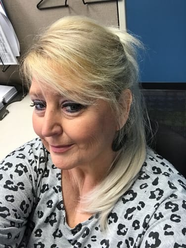 Customer photo review of JuvaBun Claw Clip Straight Ponytail Extension 17''