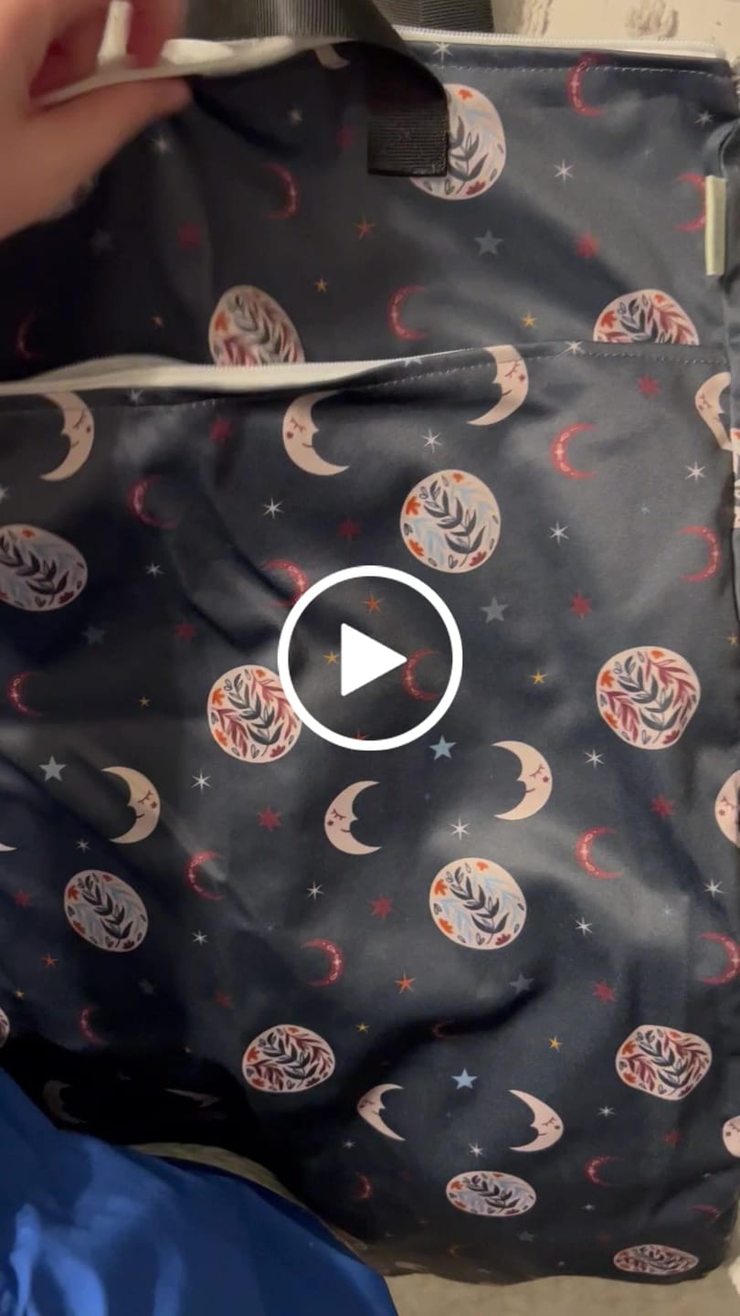 Customer video review of Patterned Large Zipper Hanging Wet Bag, Laundry Bag with Handles