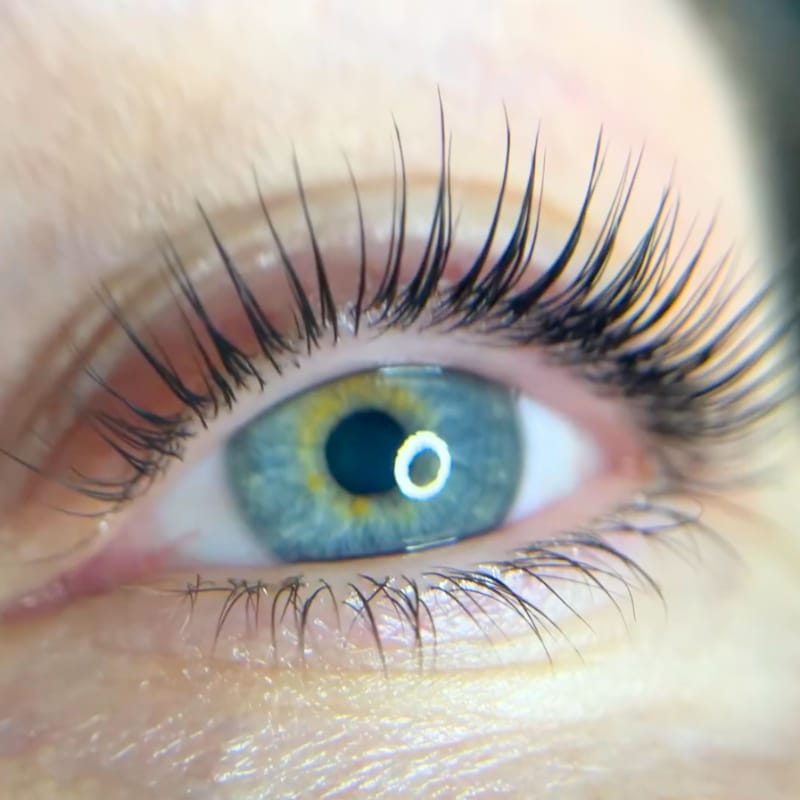 Customer photo review of LASH & BROW LIFT KIT