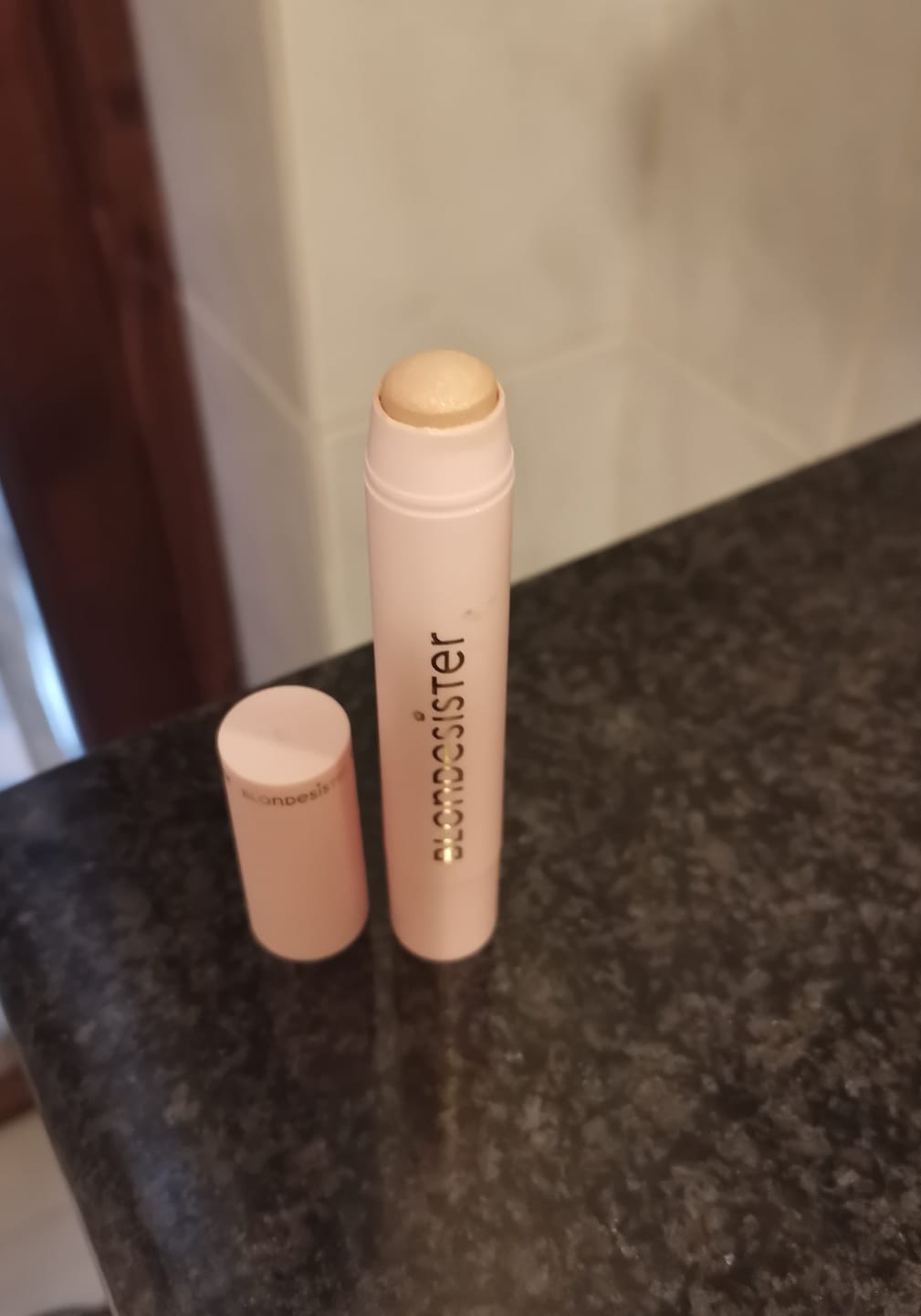 Customer photo review of STICK ILLUMINANTE - READY TO GLOW