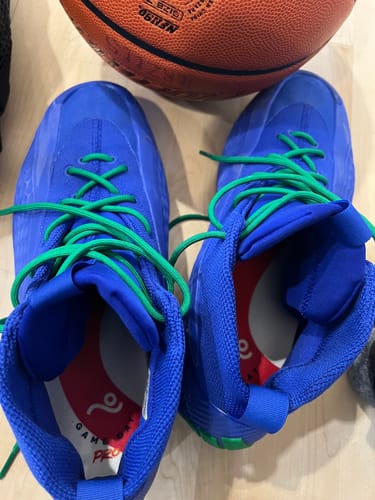 Customer photo review of Move Game Day Pro Performance Insoles