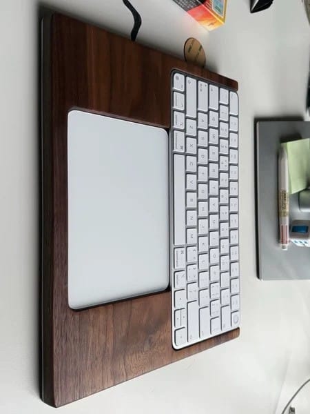 Customer photo review of Apple Magic Keyboard Tray Walnut