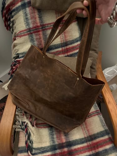 Customer photo review of Cartera Tote