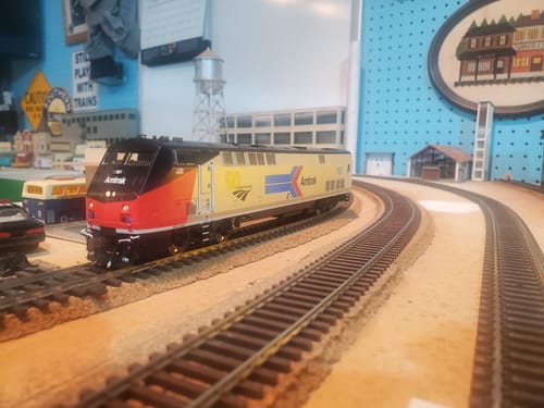 Customer photo review of Athearn Genesis ATHG81315 HO AMD103/P42 w/DCC and Sound, Phase I Amtrak/50th Anniversary #161