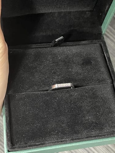 Customer photo review of Geo Signet Pave Diamond Ring