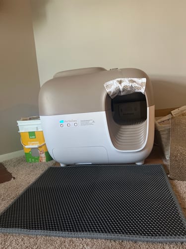 Customer photo review of Self-Cleaning Litter Box