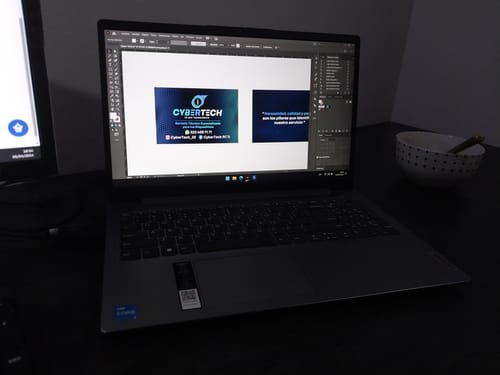 Customer photo review of Laptop Lenovo Idea Pad 15ITL6 15,6" Tactil Intel Core i3-1115G4 Memoria Ram 8GB Disco 256GB SSD Gris