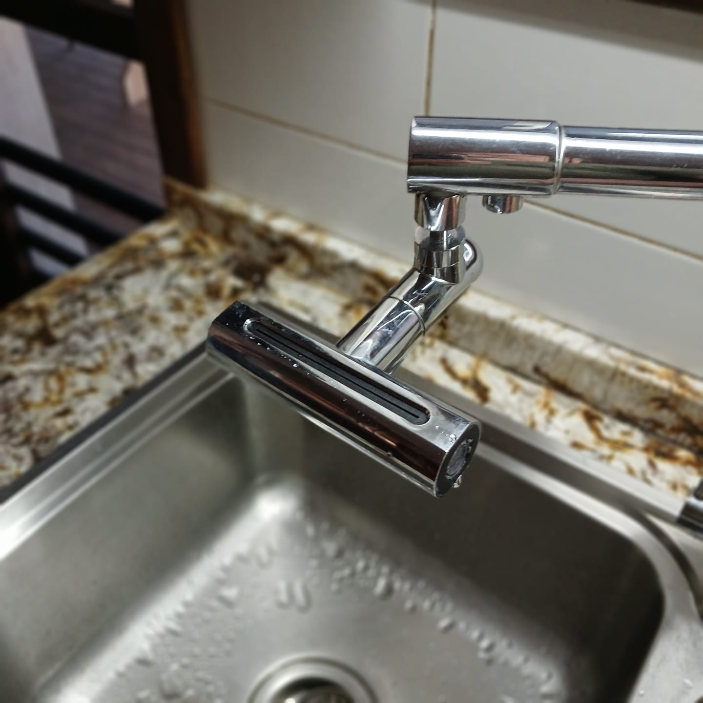 Reseña con foto de un cliente sobre Cabezal de Canilla Rotable 360 Grados