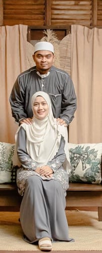 Customer photo review of As-Is Shawl Sulam Pansy Cream Cheese