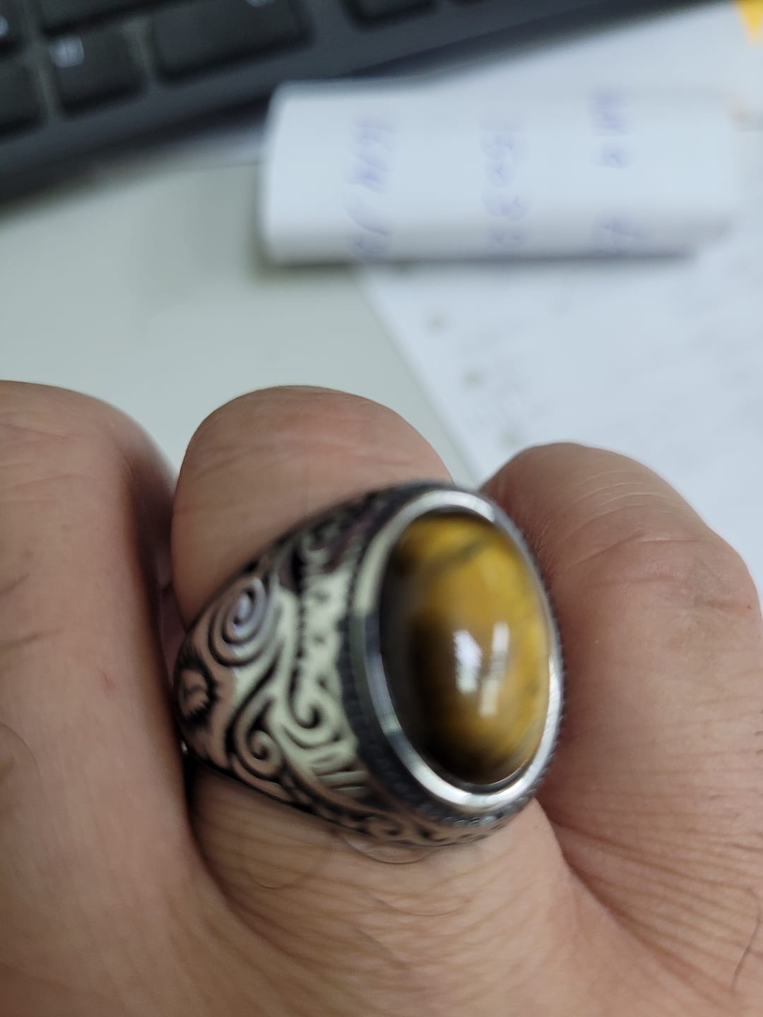 Customer photo review of BROWN EYES.