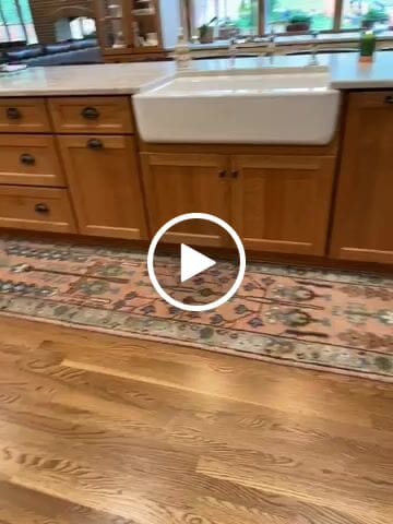 Customer video review of Pink, Olive and Beige Traditional Vintage Heriz Serapi Wool Rug