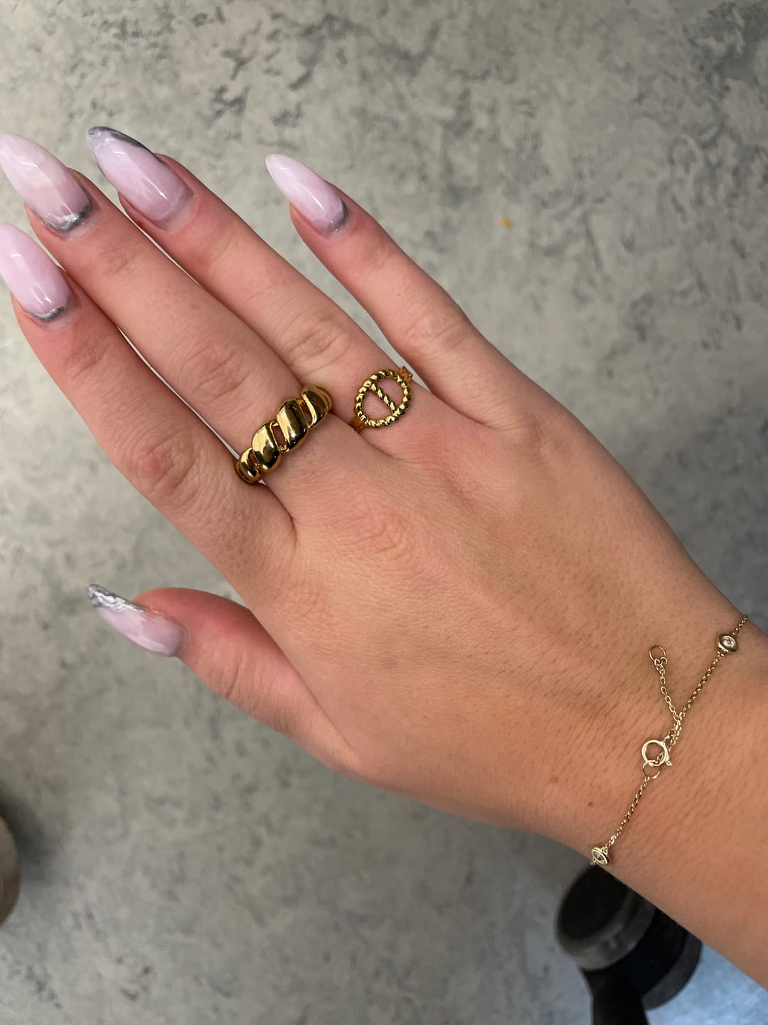 Customer photo review of Azura Ring | 18K vergoldet