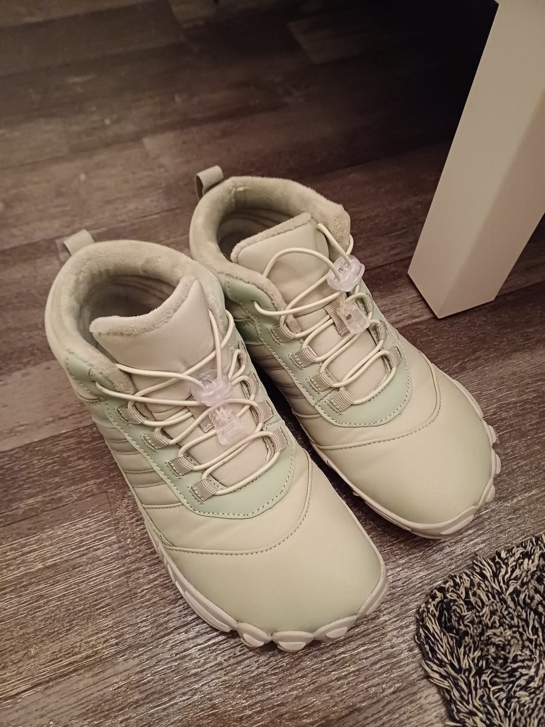 Customer photo review of Winter Pro - Waterproof Barefoot Shoes
