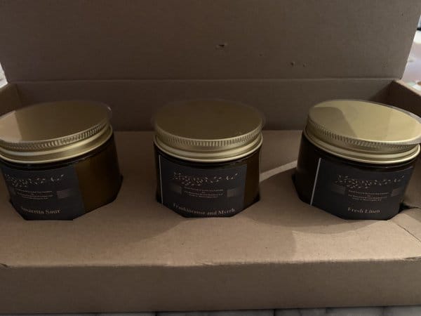 Customer photo review of 4 oz Straight Sided Glass Jar 3-Pack Shipping Box™