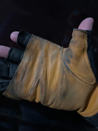 Customer photo review of Rap Glove