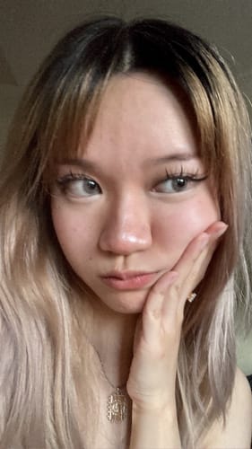 Customer photo review of Shocked Kristin - green