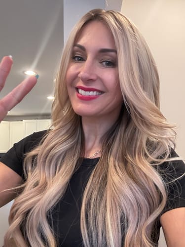 Customer photo review of Moresoo Highlight Blonde Virgin Bundles Genius Weft Brazilian Human Hair (#18P613)