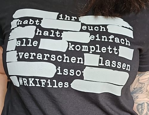 Customer photo review of PREMIUM SHIRT MÄDELS • #RKIFILES - dunkel