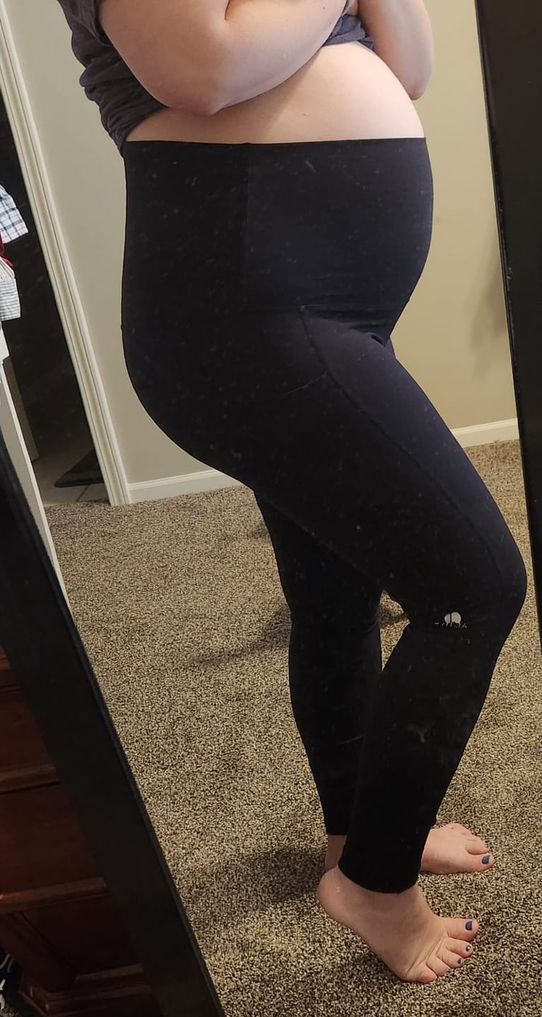Customer photo review of Sima Pregnancy & Postpartum Leggings