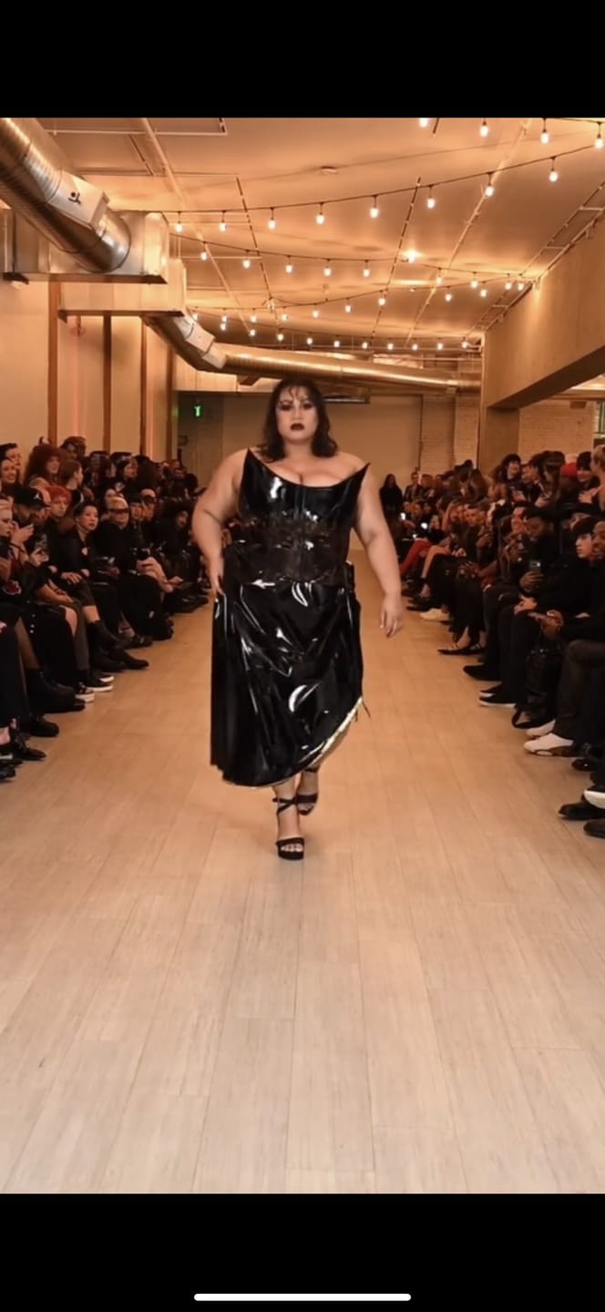 Customer photo review of Black Glossy Stretch Patent Leather/Latex