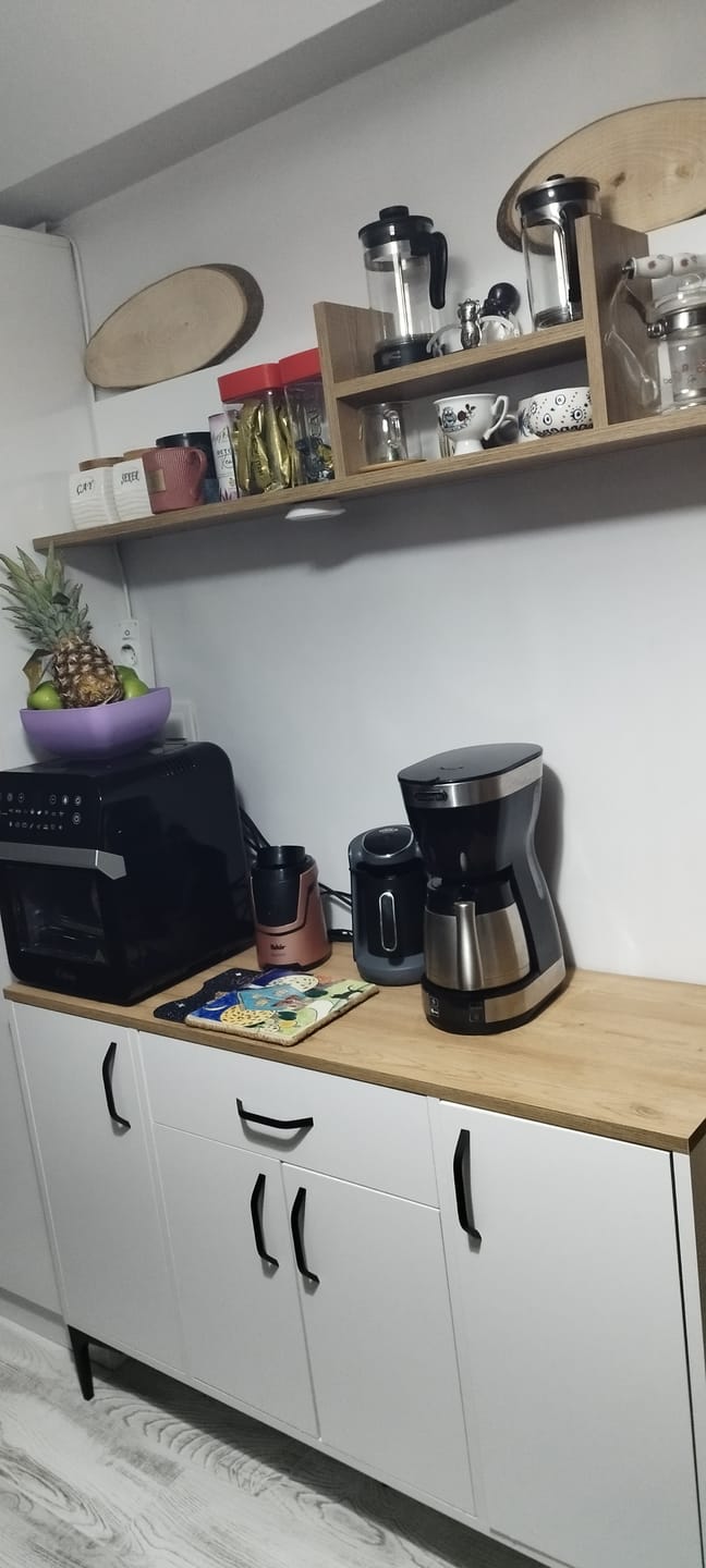 Customer photo review of Rani AE103 Dekoratif Duvar Rafı  Beyaz - Sepet Ceviz