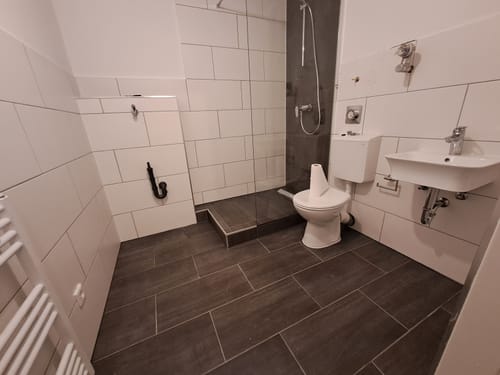 Customer photo review of SONNI Walk In/ Begehbare Dusche Duschabtrennung Duschwand Nano Klarglas Glasstärke 8mm Breite 70-120cm