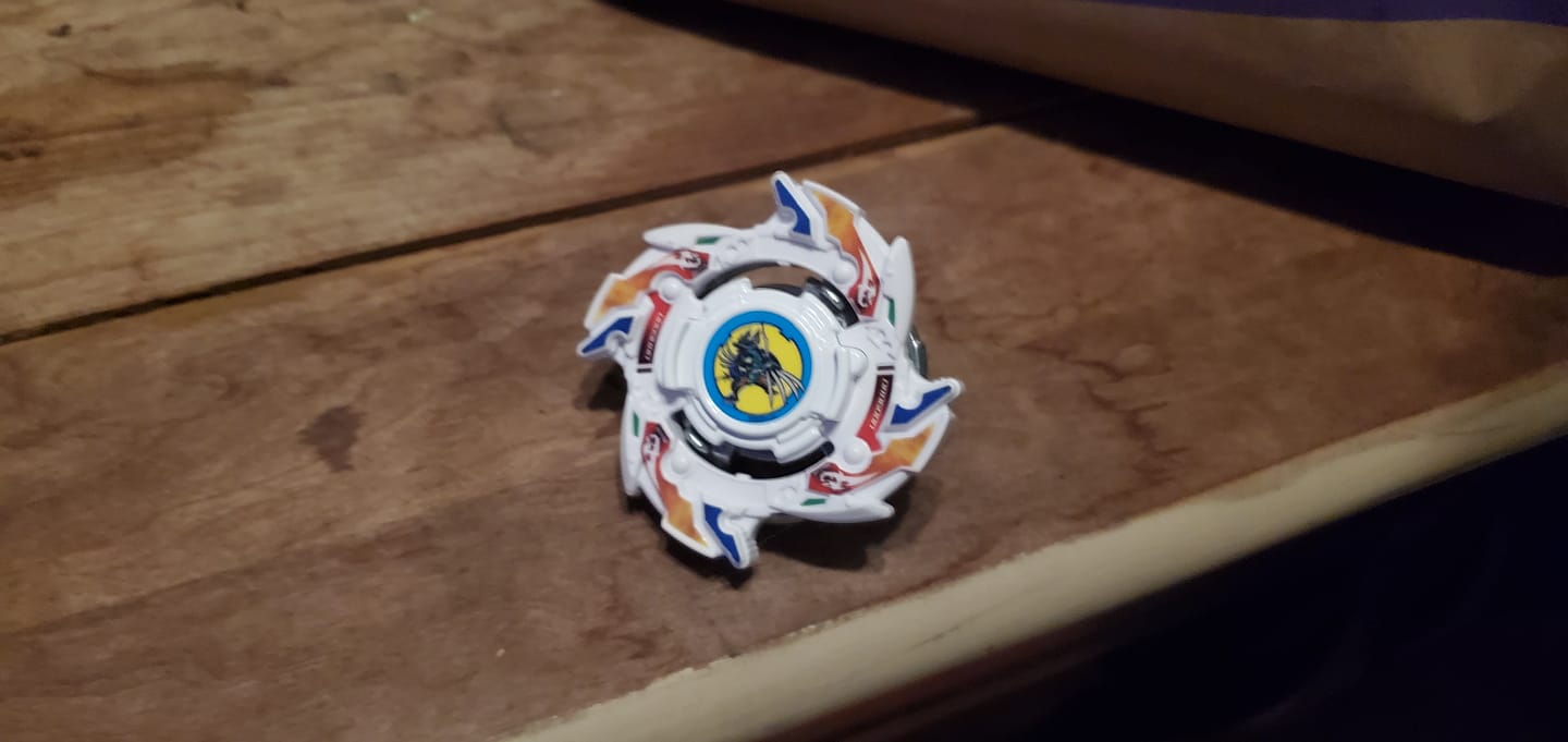 Customer photo review of Takara Tomy Beyblade Burst DB B-181 Random Booster Vol. 25