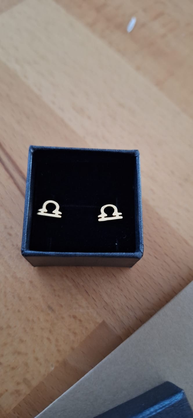 Customer photo review of Sternzeichen Ohrstecker in 925 Silber