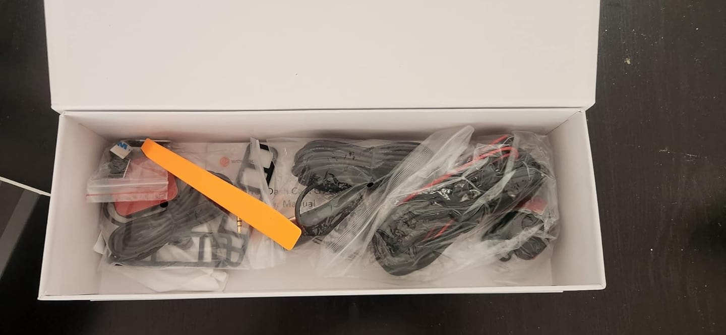 Customer photo review of WOLFBOX G930  Rear View Mirror Camera