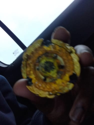 Customer photo review of Hell / Hades Kerbecs BD145DS Metal Masters Beyblade Starter BB-99