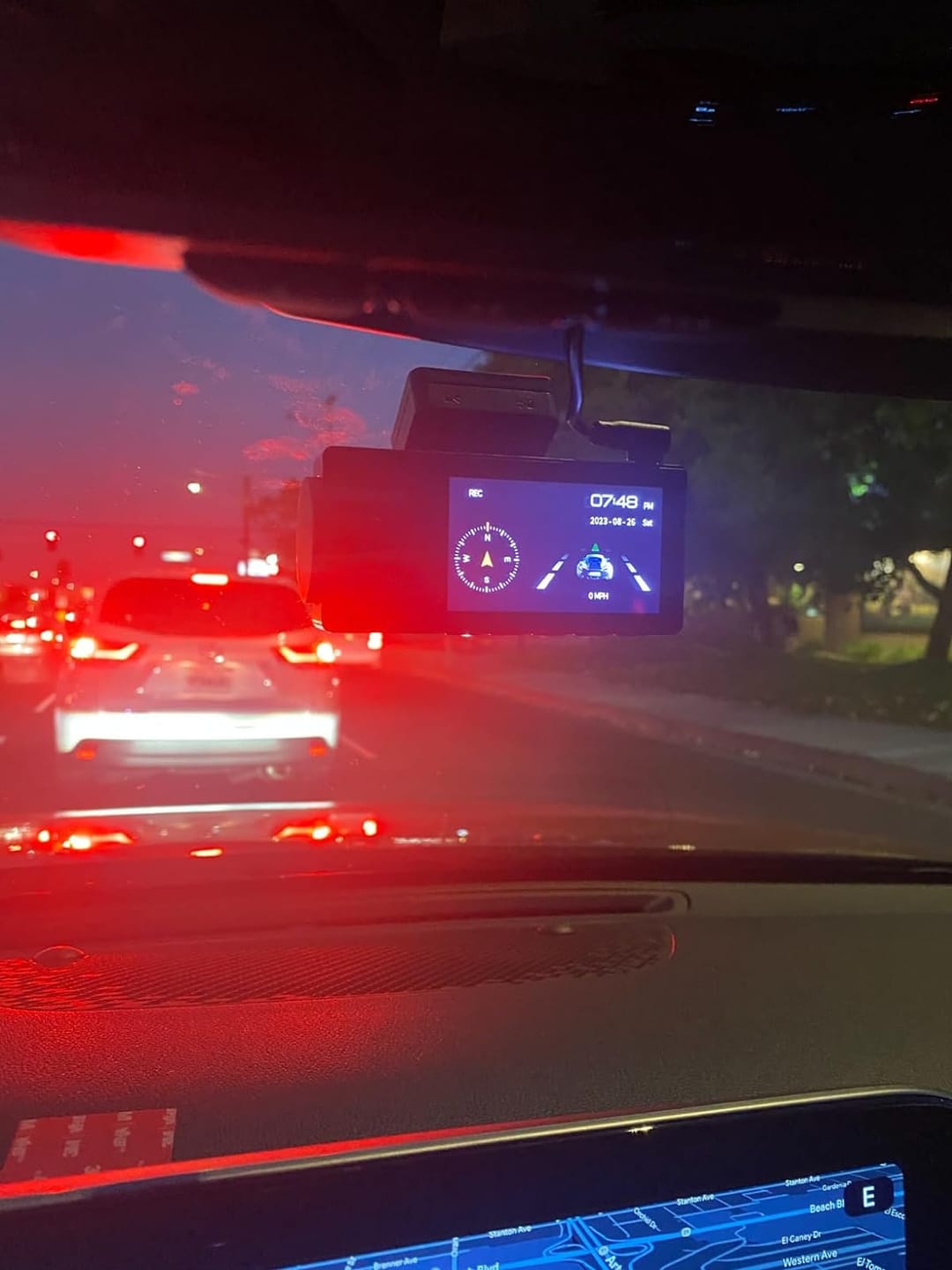 Customer photo review of WOLFBOX i17 4K+2.5K 5G WiFi Super IR Night Vision Dash Cam