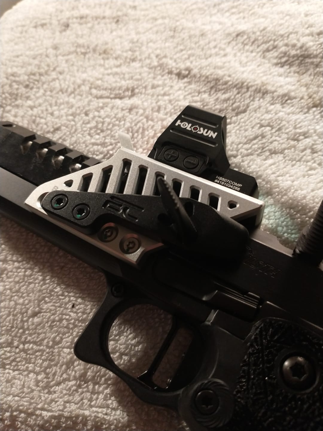 Customer photo review of 1911/STI 2011 | Red Dot Scope Mount