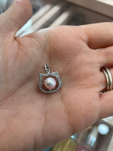Customer photo review of DIY Mount Pendant - 925 Sterling Silver Hello Kitty Rhinestone